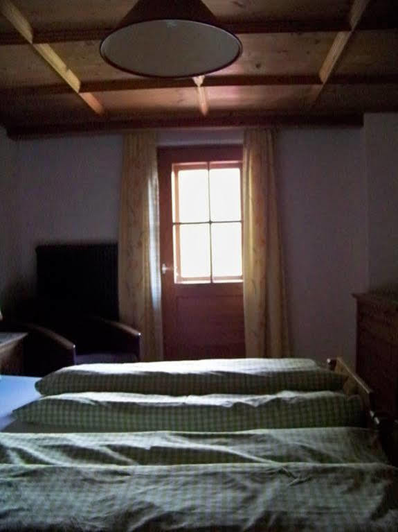 Gaestehaus Bichl Umhausen Extérieur photo