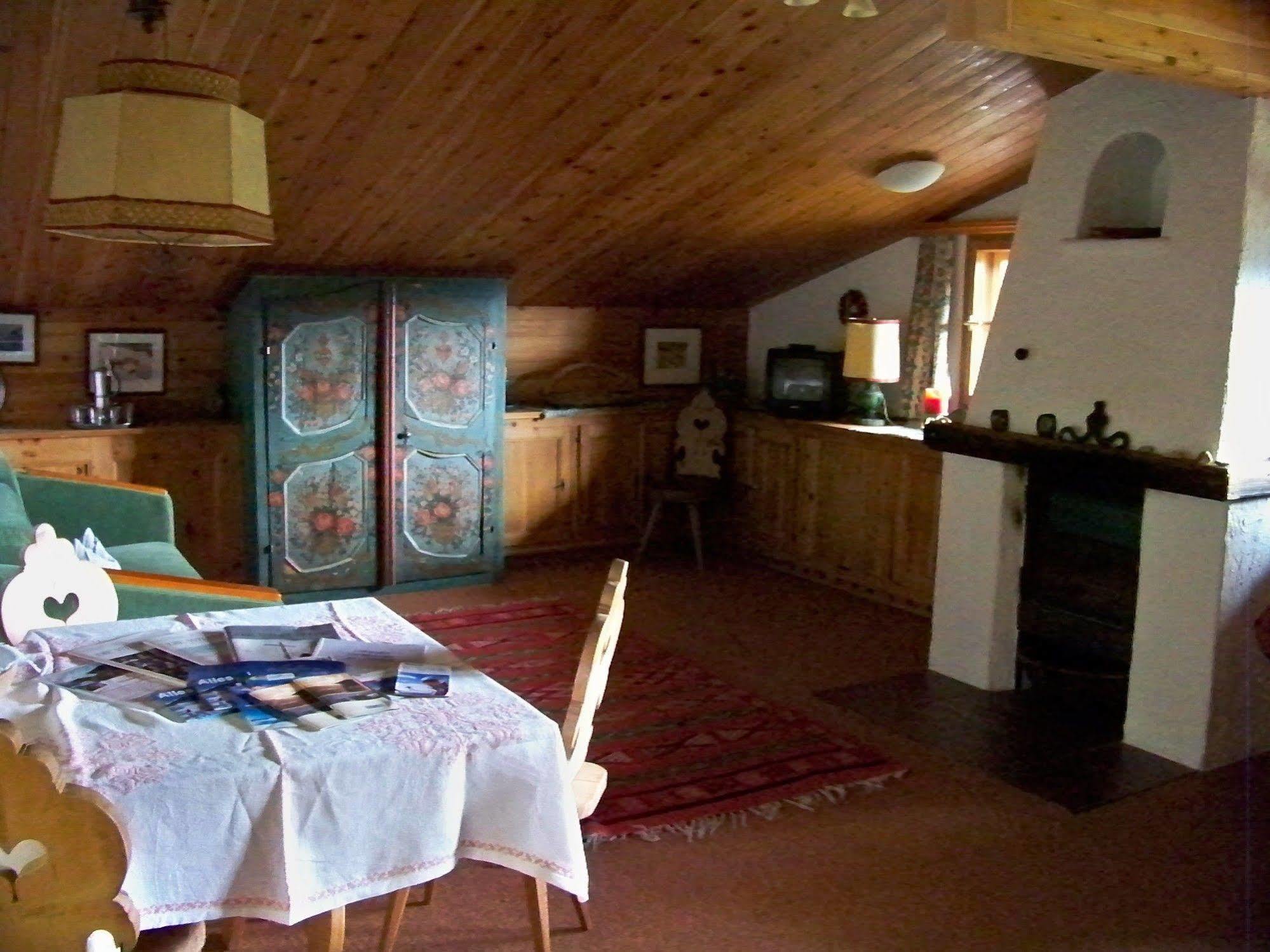 Gaestehaus Bichl Umhausen Extérieur photo